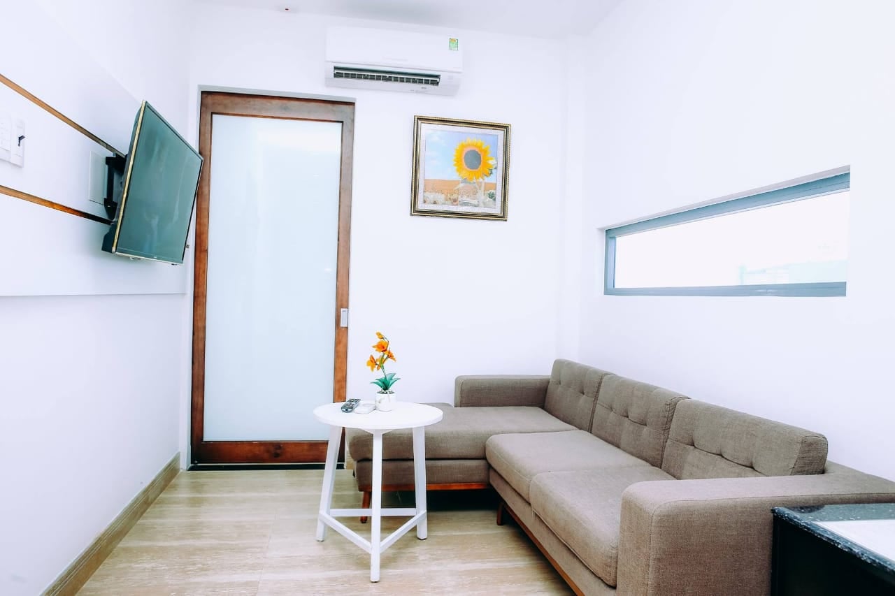 2 bedrooms apartment for rent close to Han river and night market Da Nang