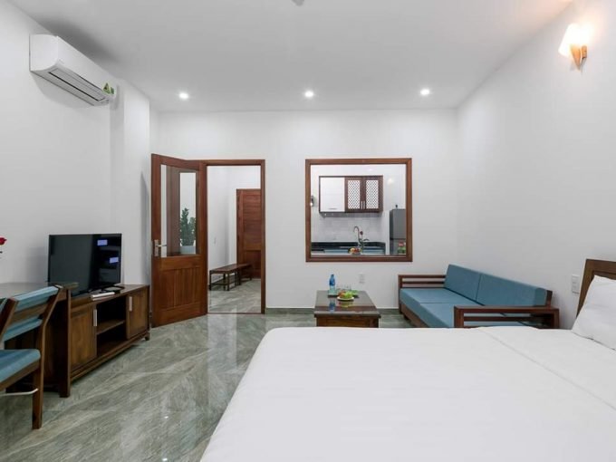 2552d2dba75d5f03064c Modern apartment for rent Da Nang with balcony
