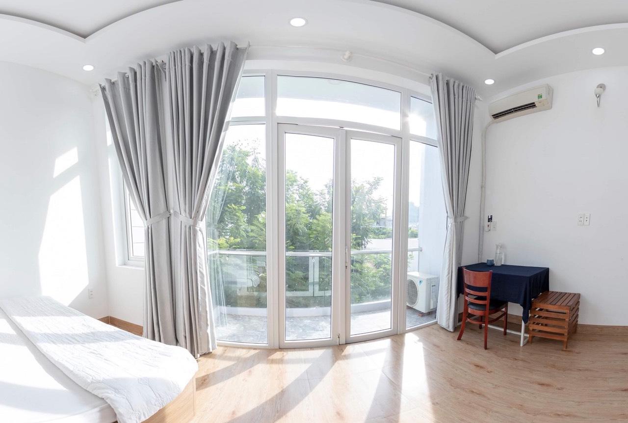 Modern 3 bedrooms house for rent Da Nang