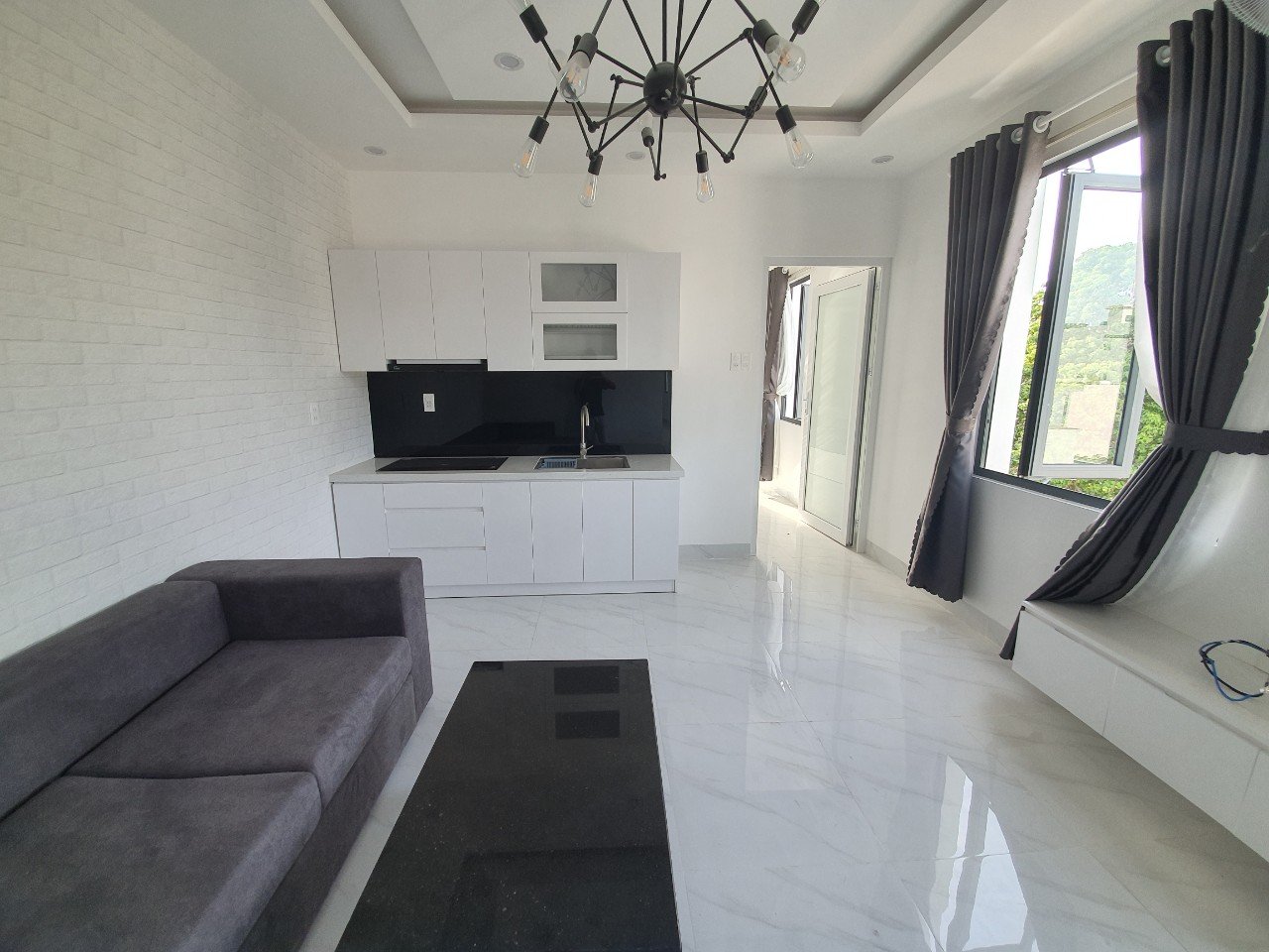 Luxury 2 bedroom Apartment For Rent with 2 bathrooms in Son Tra Da Nang