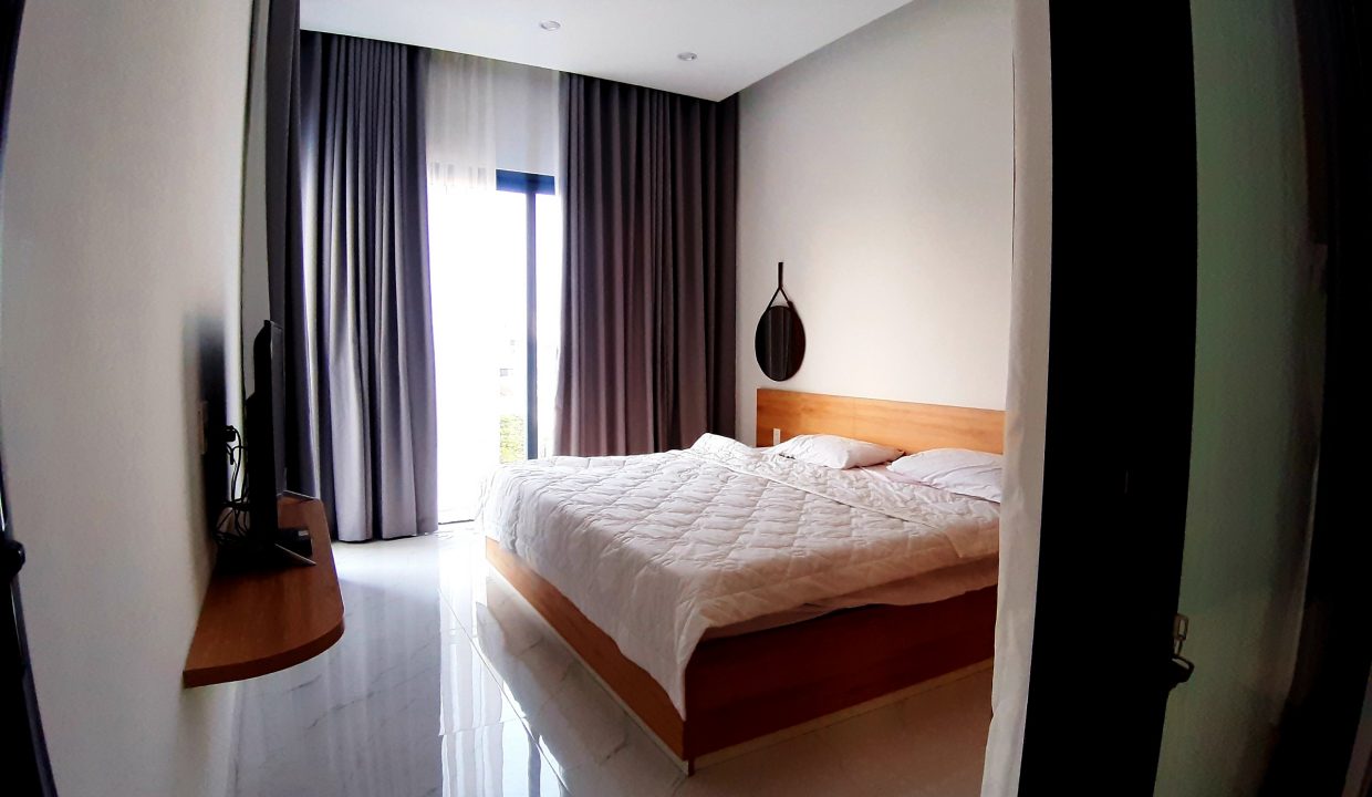 brand-new-apartment-with-balcony