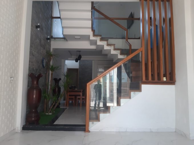 20200529 124831 4 bedroom house for rent near Dragon Bridge Da Nang