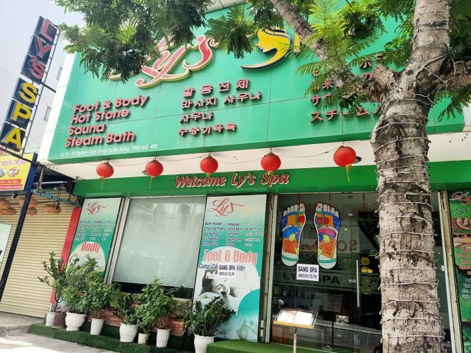 4 Commercial house for rent Da Nang