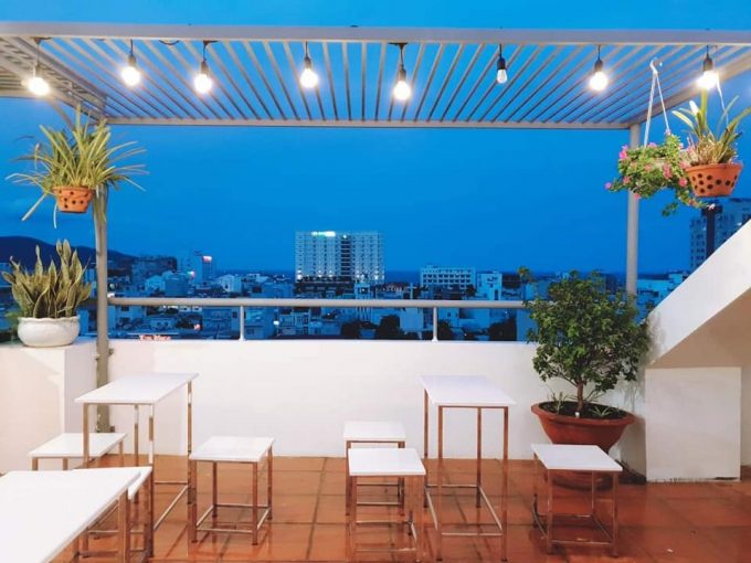 99420882 653713335470877 3523979812639080448 n Spacious Apartment for rent near My Khe Beach Da nang