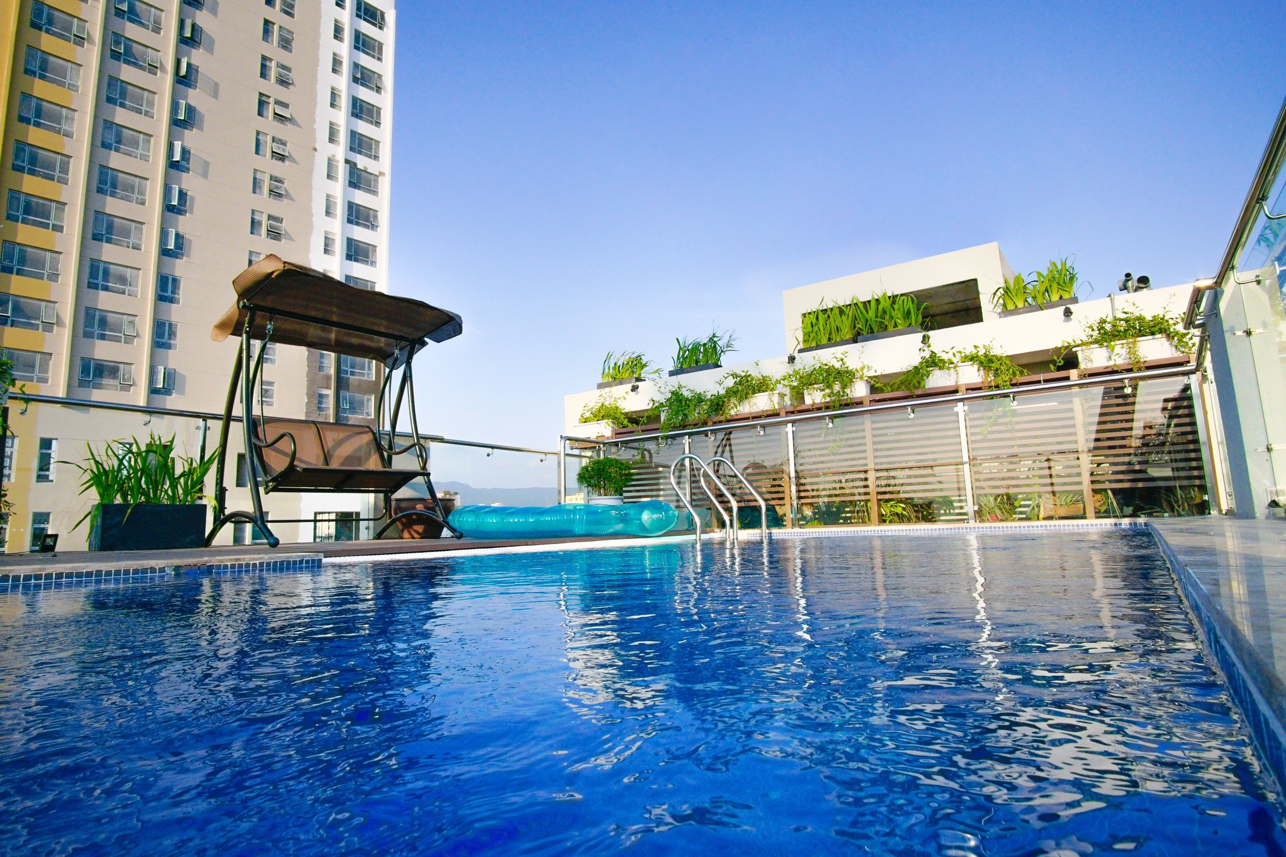 Lovely 1 bedroom apartment for rent with Pool near Han Market Da Nang
