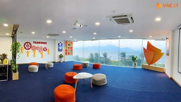 Office For Rent in Da Nang – Stunning Sea View – From 12 -260m2