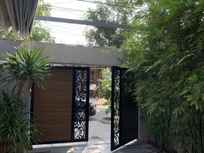 b543bc0d2e70d02e8961 Stunning 3 Bedrooms House with Garden in Nam Viet A Area, Da Nang