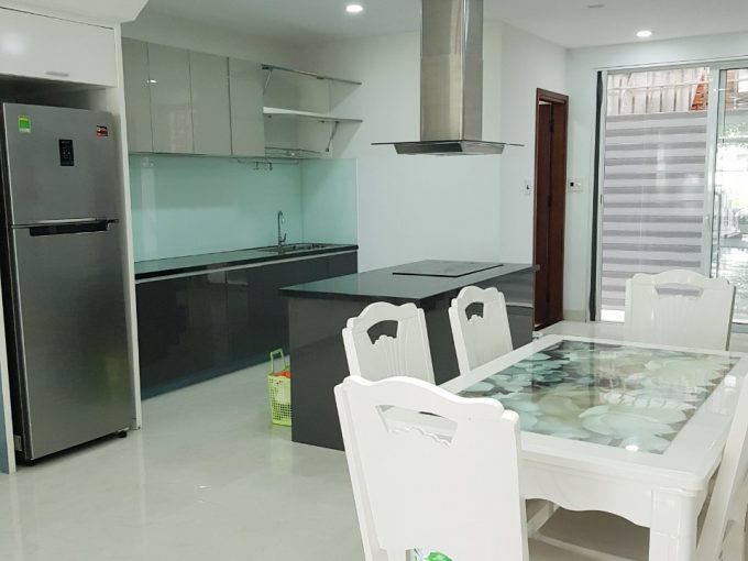 z2109824107945 d9c495f602c8e9dfe9840c52dcaed185 Elegant Three Bedrooms House For Rent in Son Tra Da Nang