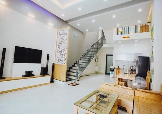 z2150722583494 cff9066127c2b42bf0cda478d08d9822 Enchanting Three Bedrooms House For Rent Near Pham Van Dong Beach Da Nang