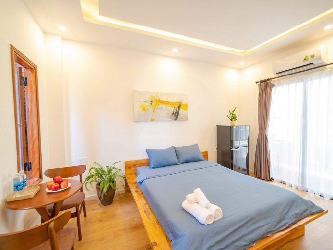 z2157921088083 53c9e83e3147d67f09b7c4a4ab9cf751 Contemporary One Bedroom Apartment For Rent Near An Thuong Da Nang