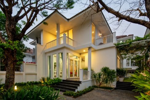 Contemporary Four Bedrooms Villa For Rent In Euro Village Da Nang