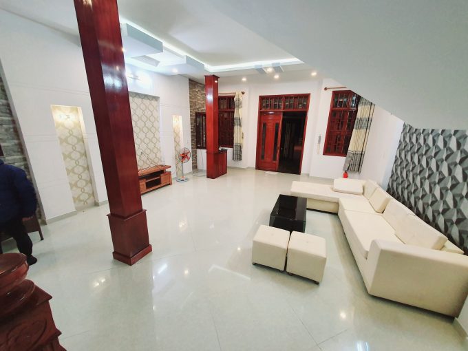 z2267816923571 fe709e0c21a39452acf6d2fe0cc34aa9 Homely Three Bedrooms House For Rent Near Bac My An Market Da Nang
