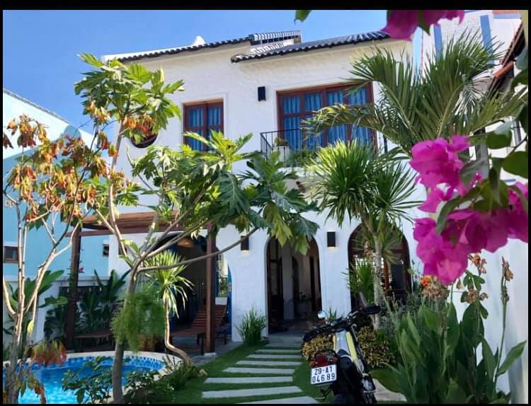 Mediterranean Style Four Bedrooms Villa For Rent Near Ha My Beach Hoi An
