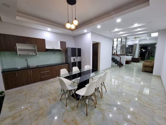 z2392810861393 852a97e0a3865d17a9a11525efbae132 Grand Five Bedrooms House For Rent Near Khue My Market Da Nang