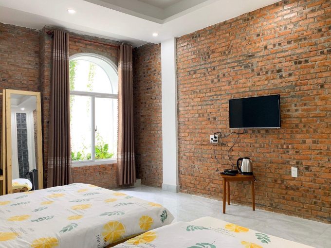 z2392843031981 6cf612e99a16a70fa2925daceb72fac8 Fresh Five Bedrooms House For Rent Near My Khe Beach Da Nang