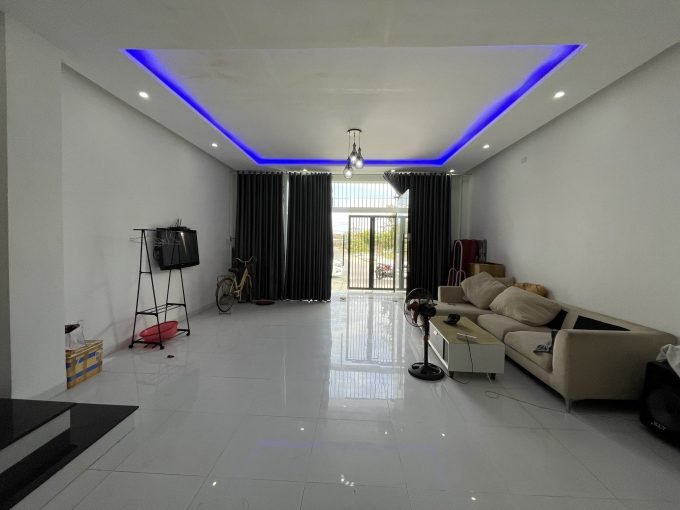 z2521992247820 c84dc9ec2cf097890756abc6938a28cf RENTED - Five Bedrooms House For Rent In Khuy My Da Nang