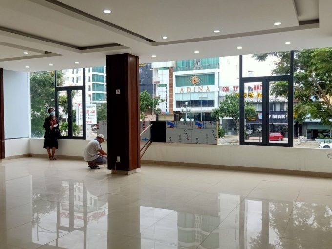 z2557895020430 05e18441d98eb8602440655fc32a23e3 Open space commercial premises for rent Da Nang