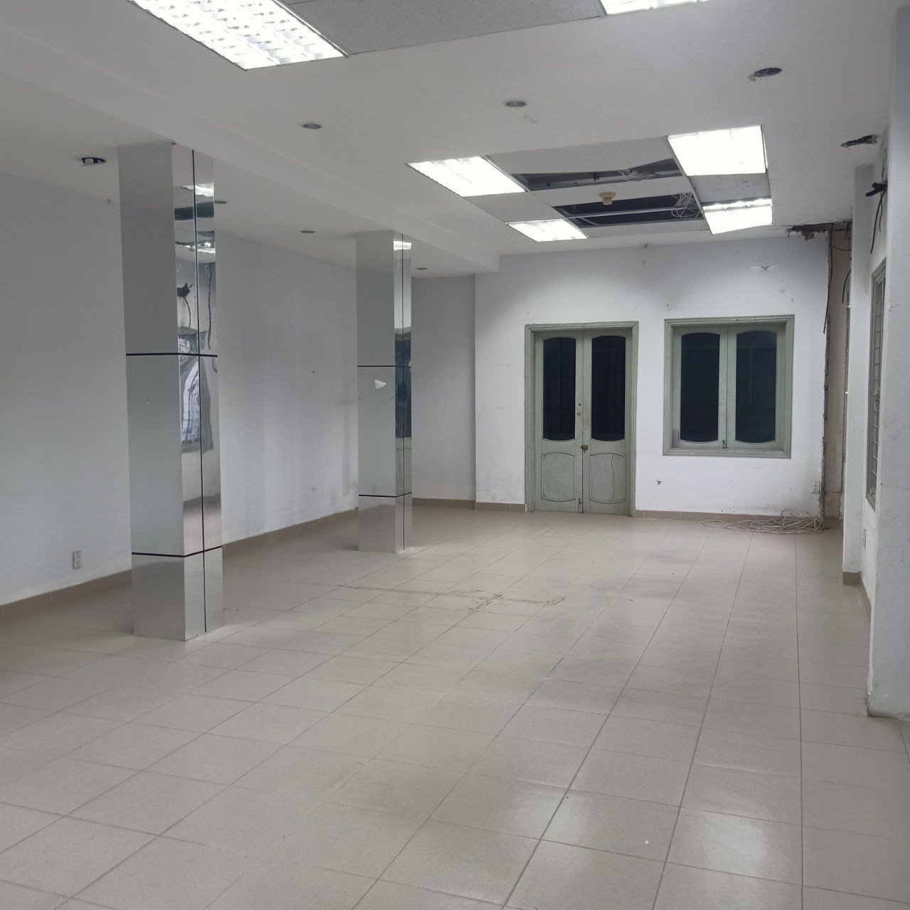 Spacious Office Building For Rent In Son Tra Da Nang