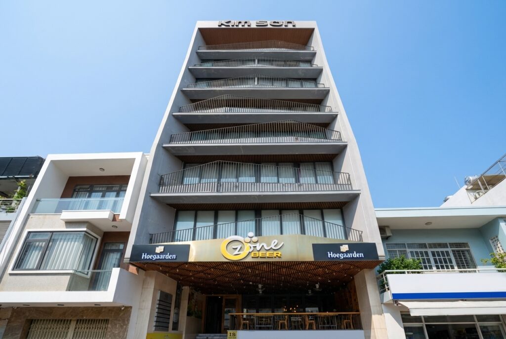 Modern office for rent in Danang city center – Kim Son Building