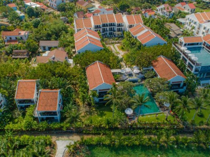 236323590 Beautiful resort in Hoian for sale - over 100 rooms