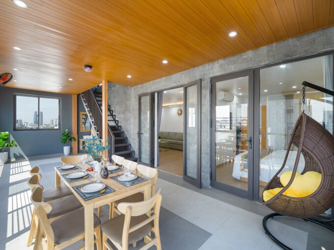 3 bedroom penthouse in a brand new apartment building