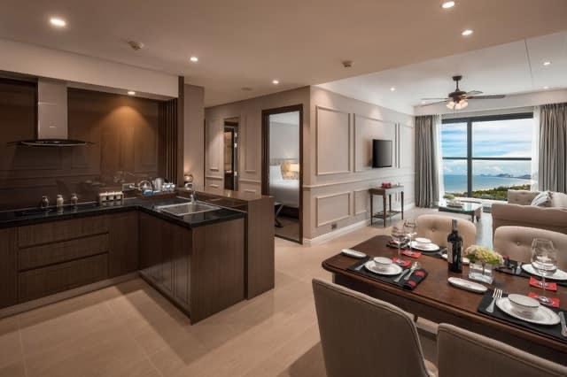 fourponts 6 Stunning 2 Bedrooms Apartment with Ocean View for Rent at Altara Suites, Da Nang