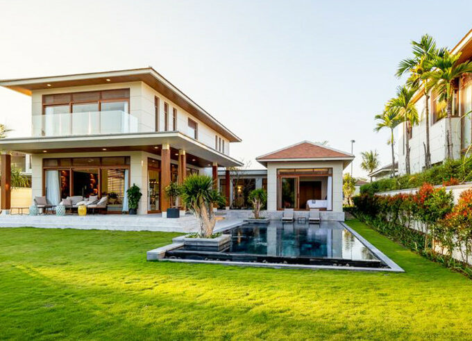 z4923239731197 5a515072a03eaab41c5611e2ffc1c6f2 Luxury 3 bedroom villa by the beach situated in Ocean estate resort