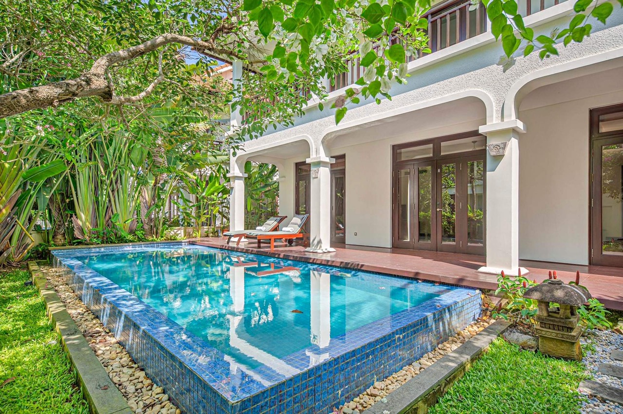 Standout 3Br villa by the beach, right next to My Khe beach, Danang expats area – Furama resort