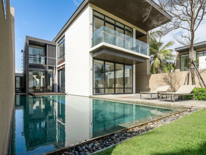 z5248058715420 21dcdb4bf102375d17a807a3eaf82016 Beachfront 3 Bedrooms Villa at Hyatt Da Nang: A Luxurious Retreat