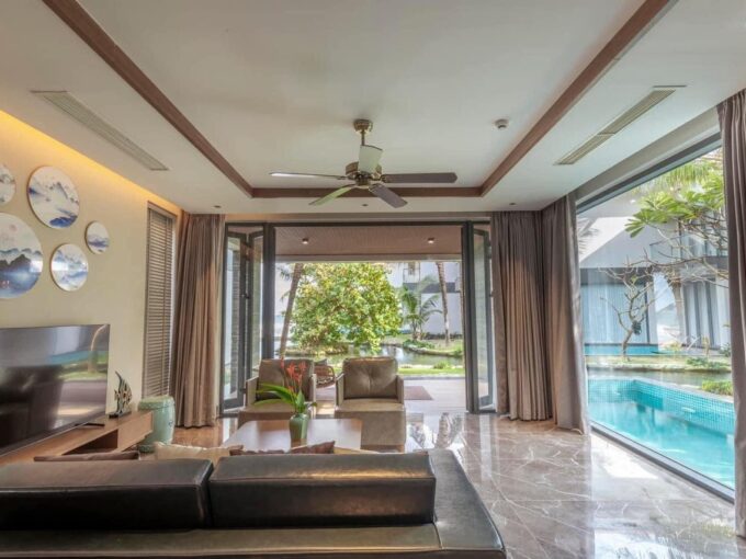 Luxury Brand New 3 bedrooms Villa at KOI Resort