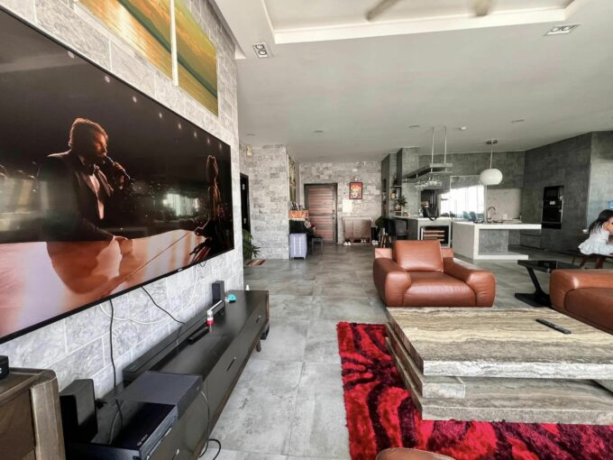 432940426 10161267468579483 3761276297718524895 n Luxurious 3 Bedrooms Penthouse with Riverview for Rent at Danang Plaza