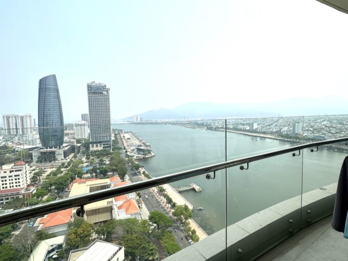 z5359377018232 51100c7c0ebd699c710fd97e1862db9c Penthouse Hilton River View in Da Nang – Live the High Life