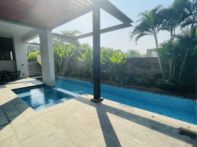 z5383212995581 b871cf6c351e217dcc60fe1a1ad52ef7 Luxurious 4 Bedrooms Villa at Montgomerie Links for Rent