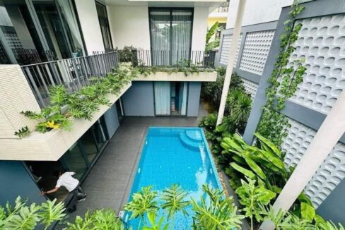 451703389 1198714901456618 2502893017720957575 n Spacious 5 Bedrooms Pool Villa for Rent in Da Nang City Center