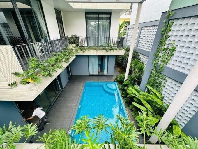 451703389 1198714901456618 2502893017720957575 n Spacious 5 Bedrooms Pool Villa for Rent in Da Nang City Center