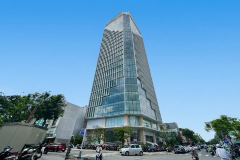 Large-office-space-for-rent-in-hai-chau-at-G8-golden-building