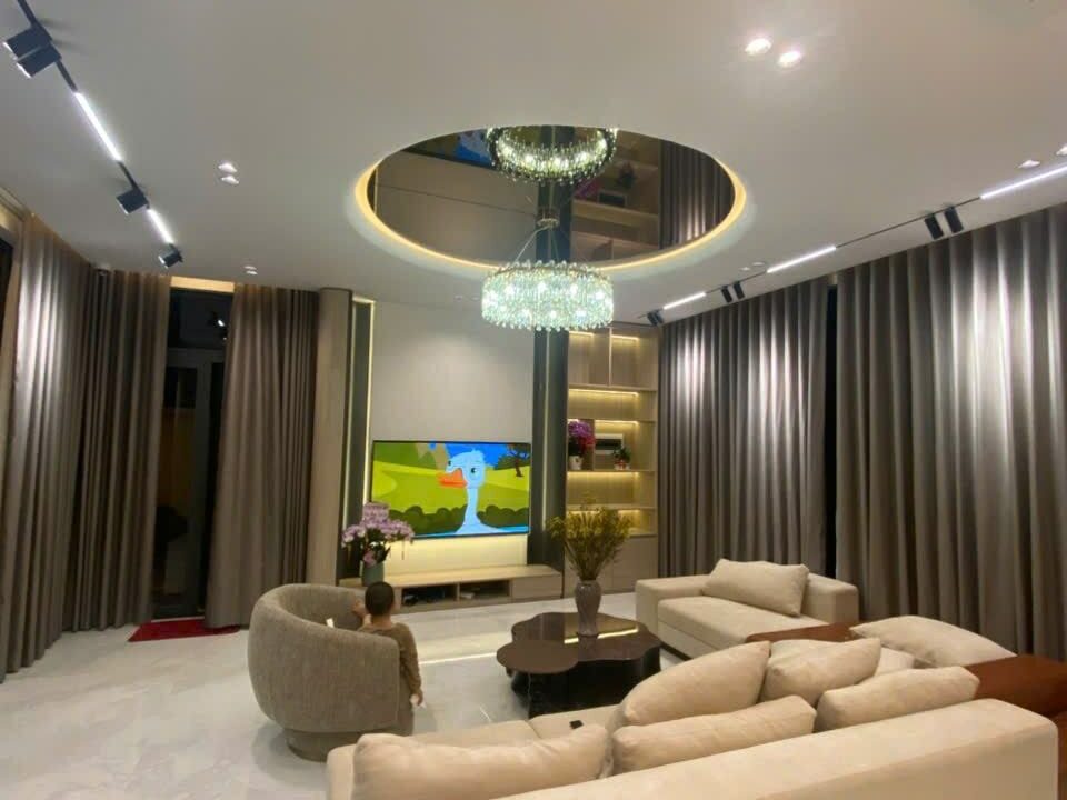 6 bedroom villa near Lotte Danang