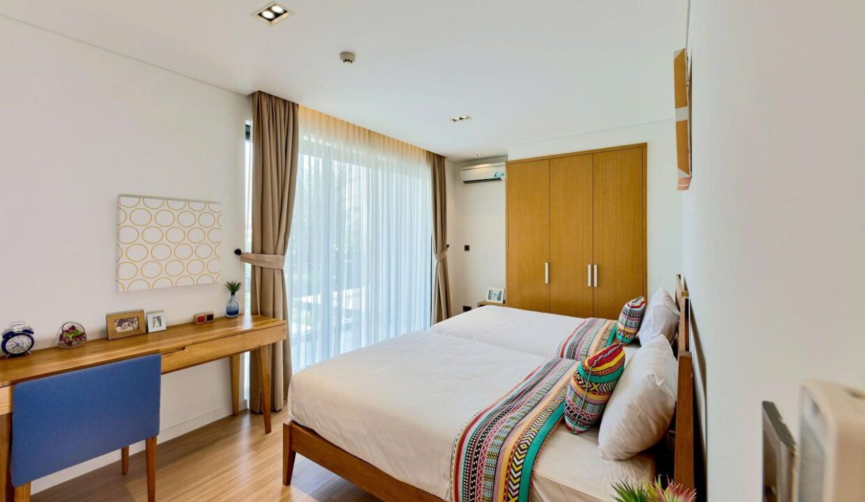 Golf Villa in The Point 9