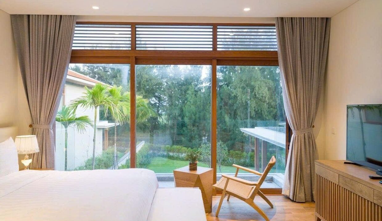 Villa in the ocean estates 5