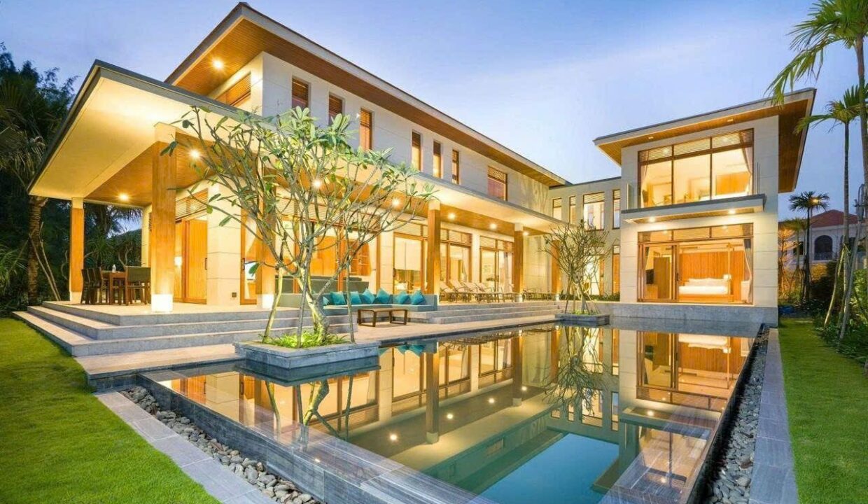 Villa in the ocean estates 3