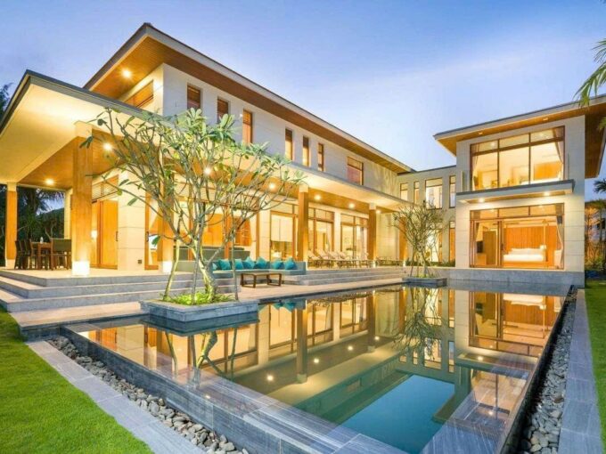 Villa in the ocean estates 3