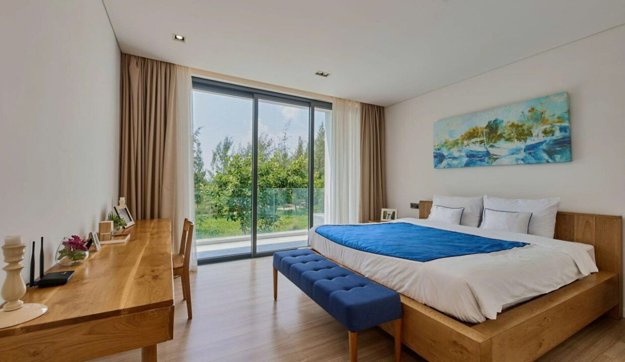 Golf Villa in The Point 6