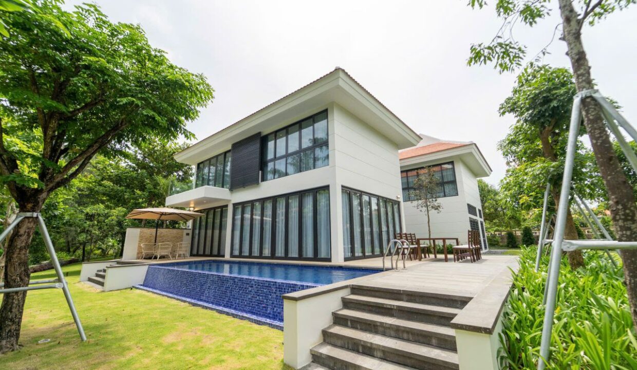 pool-villa-in-the ocean-villas 3