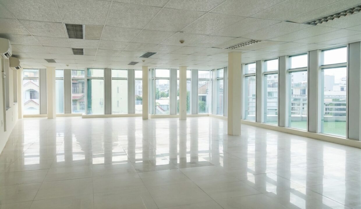 Sunrise Building 1 cheap office for rent in Cam Le 2