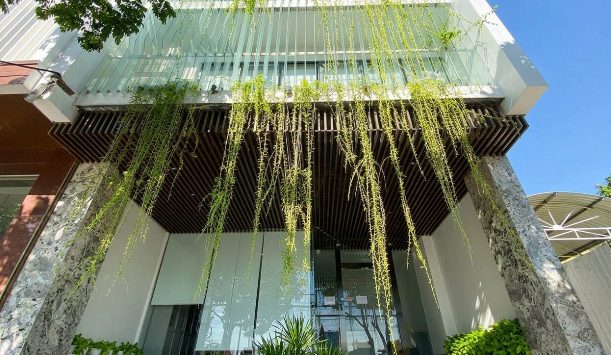 camelia-building-da-nang-office-for-rent-in-son-tra-5