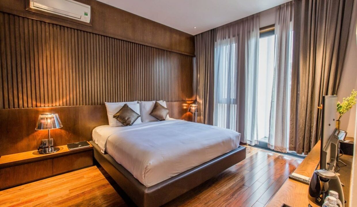 5 bedroom villa in Da Nang near river