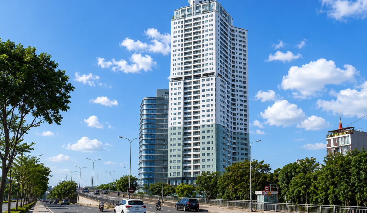 Blooming Tower Da Nang twin apartment towers on the Han River waterfront