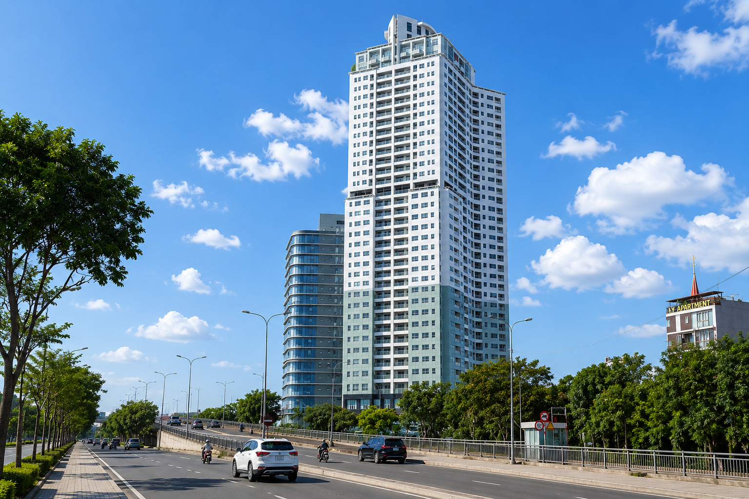 Blooming Tower Da Nang twin apartment towers on the Han River waterfront