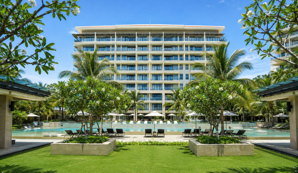 The Ocean Suites Da Nang apartment building near the beach
