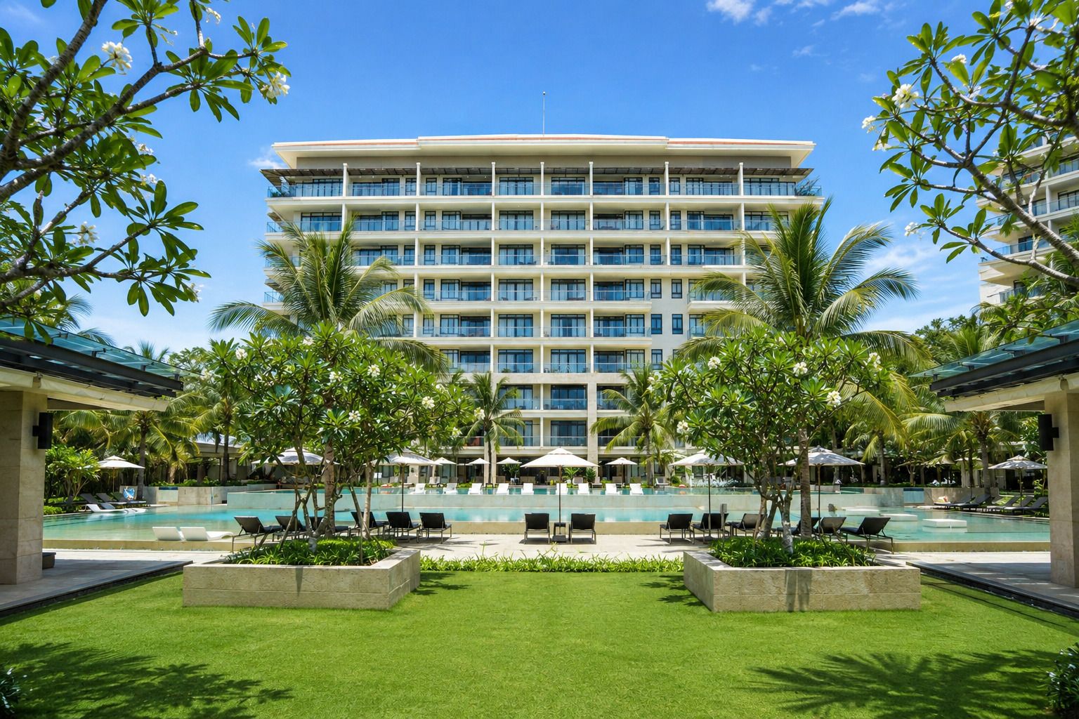 The Ocean Suites Da Nang apartment building near the beach